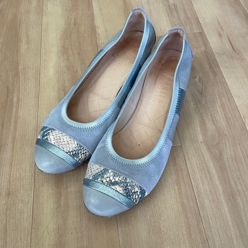 Hispanitas dusty blue small heels size EU 41 fits like US 9